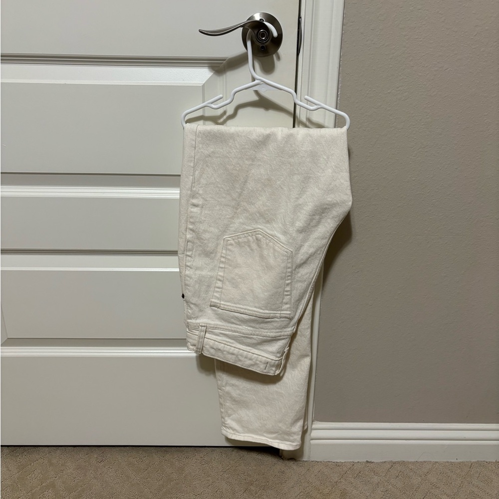 Abercrombie & Fitch Curve Love Criss Cross Dad Jeans in White (Size 6 Tall)
